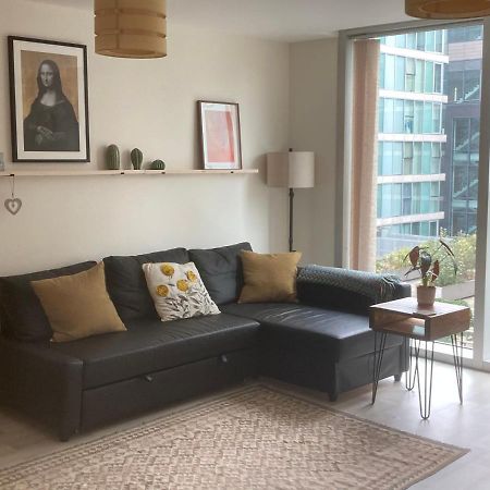 Modern Apartment Located In Cmk Restaurant Quarter Milton Keynes Eksteriør bilde