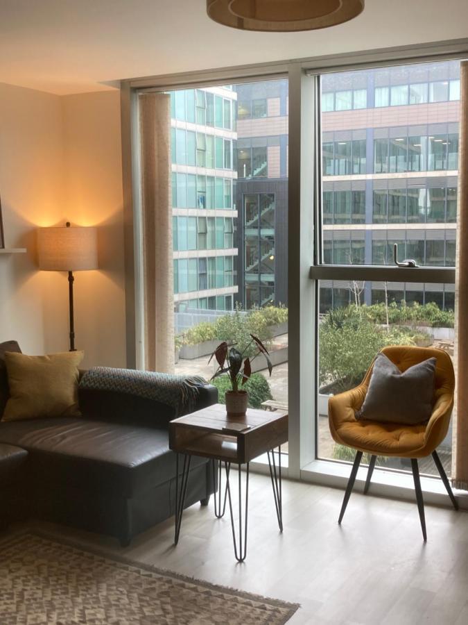 Modern Apartment Located In Cmk Restaurant Quarter Milton Keynes Eksteriør bilde