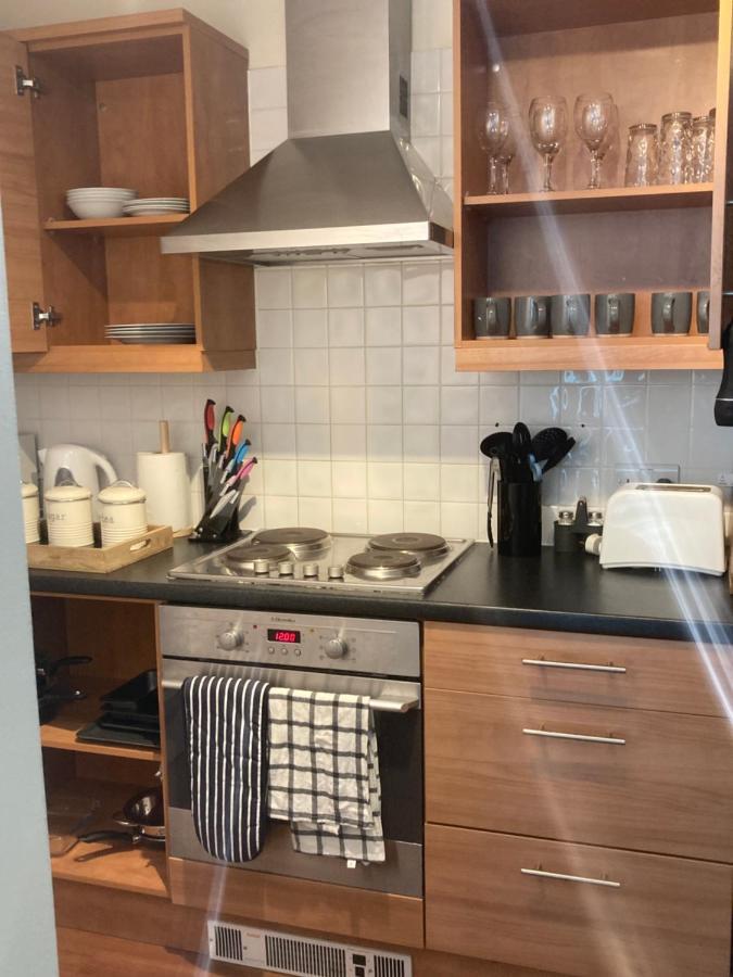 Modern Apartment Located In Cmk Restaurant Quarter Milton Keynes Eksteriør bilde